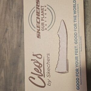 Skechers Women's Taupe Knit Loafers